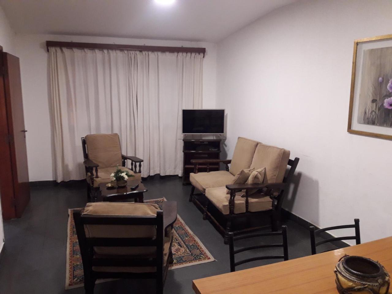 Dpto San Martin Apartment